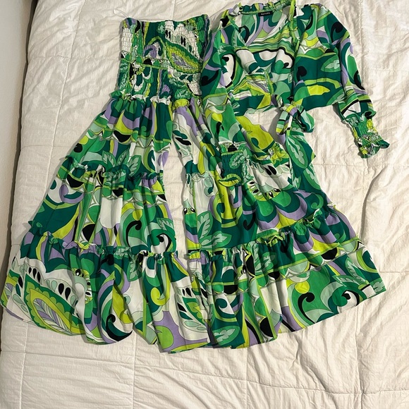 Banjul Pants - Banjul Women’s 2-piece Set. Green Multicolor. Medium.